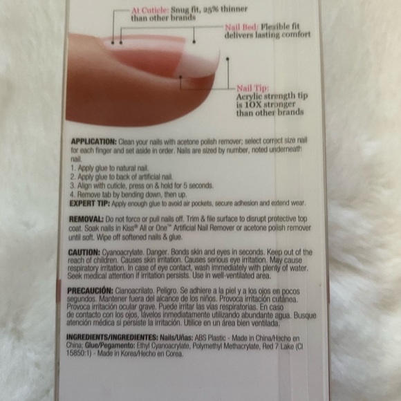 New Kiss nail kit with glue and 28 nails size Real short - Picture 3 of 5